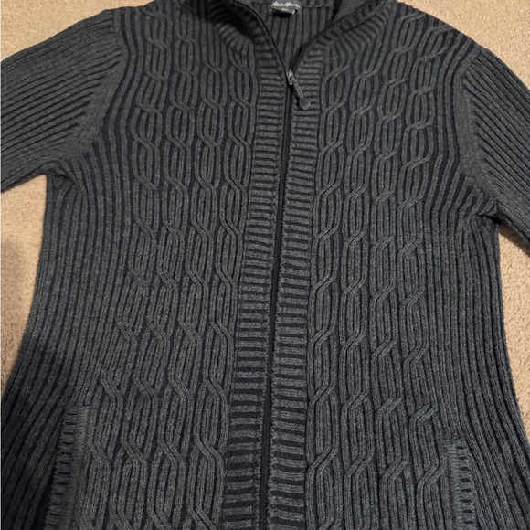 ⭐️ Eddie Bauer Women’s zip up cardinal size medium - Picture 3 of 5